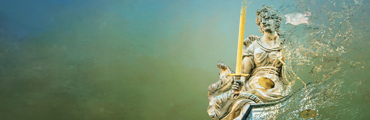 Justitia in der Warteschleife